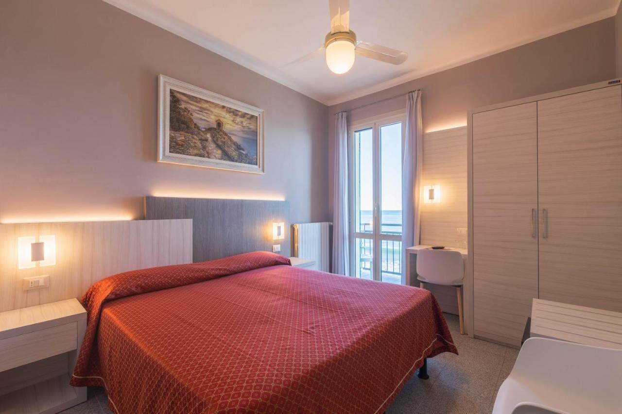 Hotel Danio Lungomare Alassio Exteriér fotografie