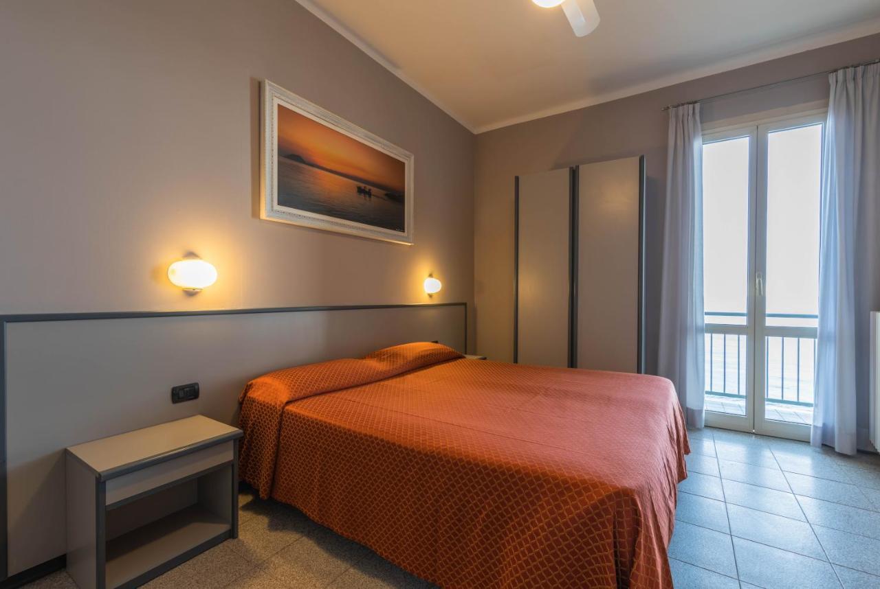 Hotel Danio Lungomare Alassio Exteriér fotografie